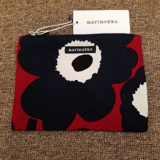 マリメッコ(marimekko)の【未使用】marimekko　ウニッコ　♡　ポーチ(ポーチ)