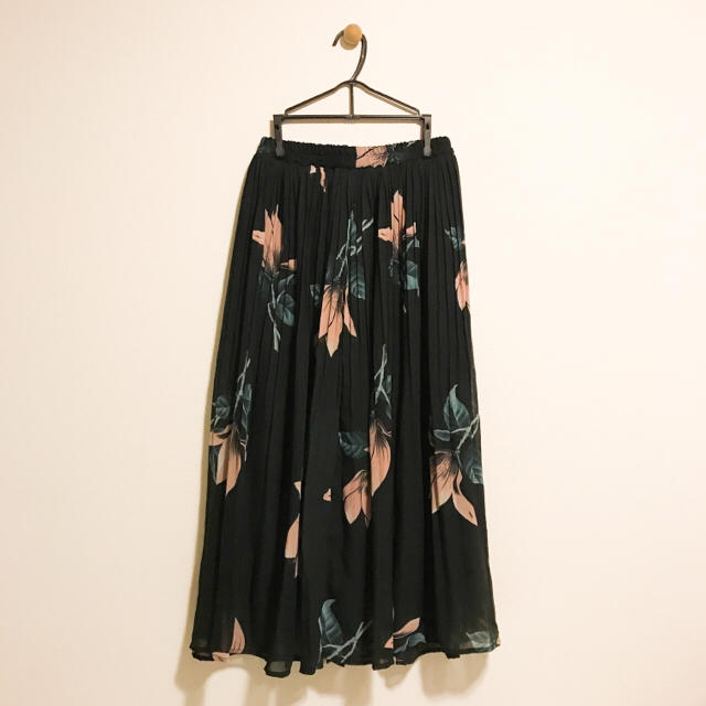 しまむら(シマムラ)のしまむら 上品花柄ロングスカート レディースのスカート(ロングスカート)の商品写真