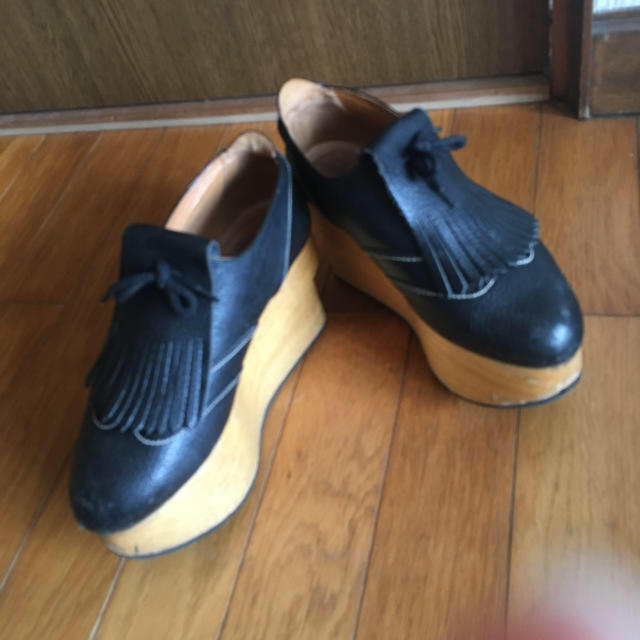 Vivienne Westwood(ヴィヴィアンウエストウッド)のVivienne Westwood ロッキンホースゴルフ レディースの靴/シューズ(ローファー/革靴)の商品写真