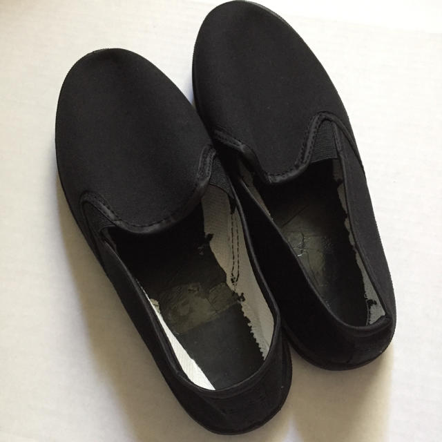 ピースさま♪           ブラック キャンバス シンプル スリッポン✴︎ レディースの靴/シューズ(スニーカー)の商品写真