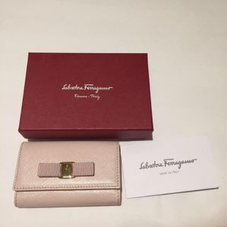 サルヴァトーレフェラガモ(Salvatore Ferragamo)の【新品】最終値下げ中！フェラガモのキーケース(キーケース)