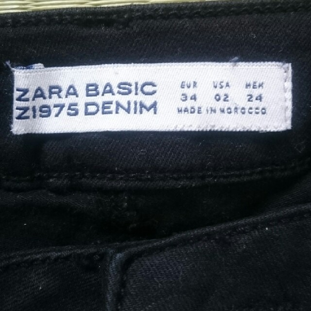 ZARA(ザラ)のZARAのブラックスキニーパンツ レディースのパンツ(スキニーパンツ)の商品写真