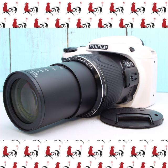 富士フイルム(フジフイルム)の❤️可愛いホワイトカラー❤️FUJIFILM FinePix S8200 N91 スマホ/家電/カメラのカメラ(デジタル一眼)の商品写真