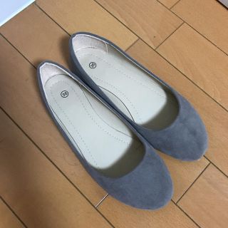 ライトグレーぺたんこパンプス美品(バレエシューズ)