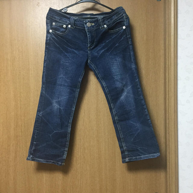 七分丈 デニムパンツ レディースのパンツ(デニム/ジーンズ)の商品写真