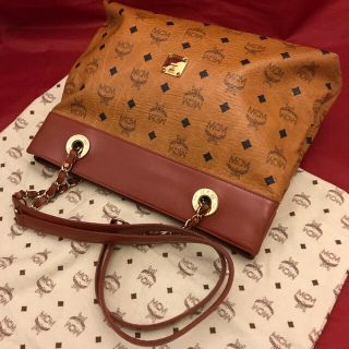 エムシーエム(MCM)のMCM☆ショルダートートバッグ☆美品(ショルダーバッグ)