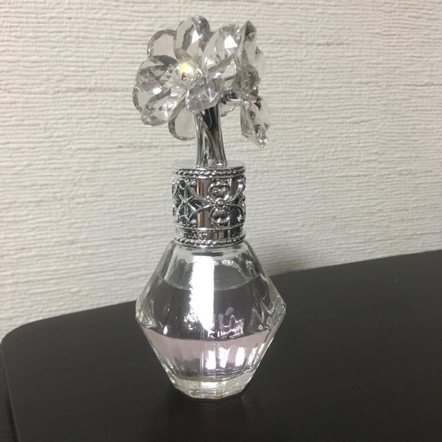 JILLSTUART(ジルスチュアート)のジルスチュアート クリスタルブルーム オードパルファン 30ml コスメ/美容の香水(香水(女性用))の商品写真