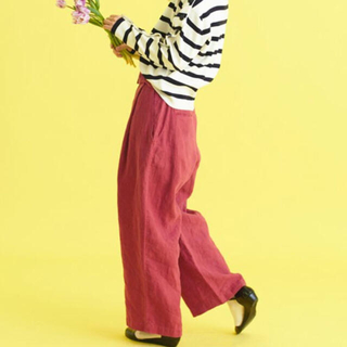 ドットアンドストライプスチャイルドウーマン(Dot&Stripes CHILDWOMAN)のリネンキャンバス　製品染め　ハイウエストベルト付パンツ(カジュアルパンツ)