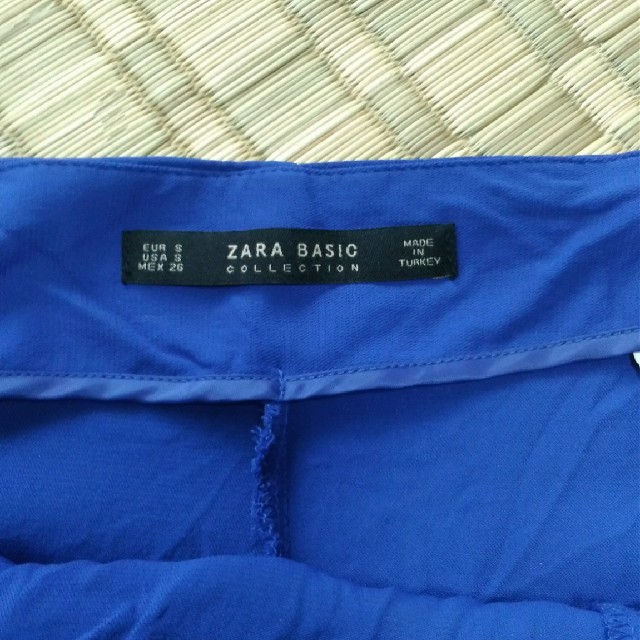 ZARA(ザラ)のZARA　パンツ レディースのパンツ(カジュアルパンツ)の商品写真