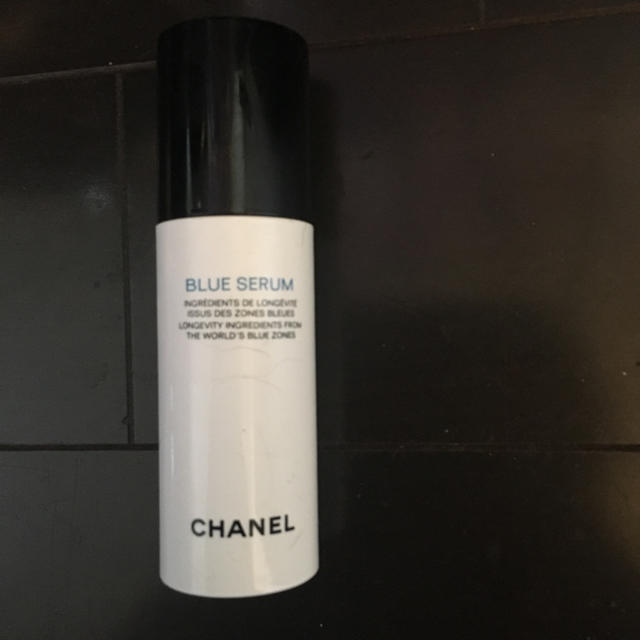 CHANEL(シャネル)のシャネルブルーセラム30ml コスメ/美容のスキンケア/基礎化粧品(美容液)の商品写真