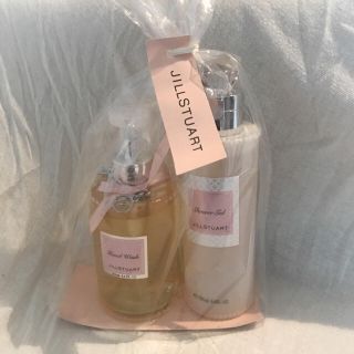 ジルスチュアート(JILLSTUART)の新品 ジルスチュアート セット シャワージェル JILLSTUART シャドウ(バスグッズ)