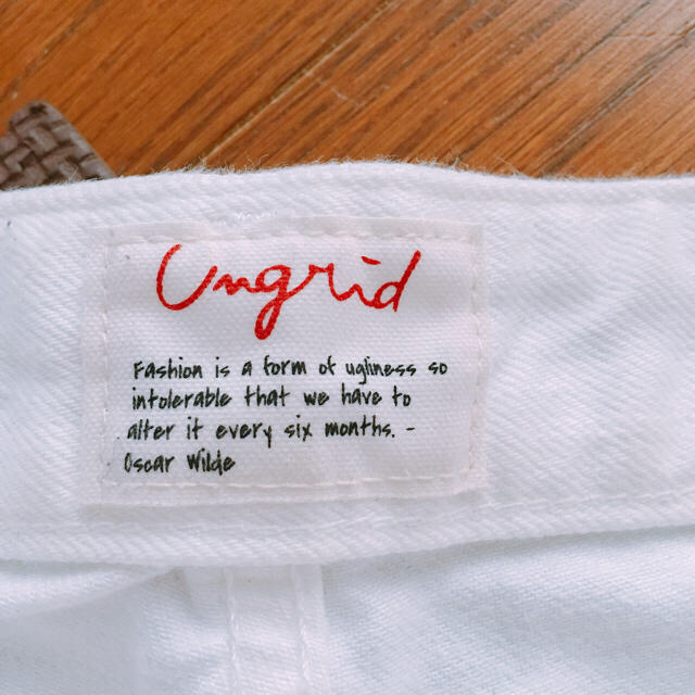 Ungrid(アングリッド)の【美品♡】Ungrid ホワイトサルエルデニムパンツ レディースのパンツ(デニム/ジーンズ)の商品写真