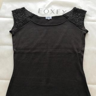 フォクシー(FOXEY)の専用です♡フォクシー ノースリーブトップス  38(ニット/セーター)