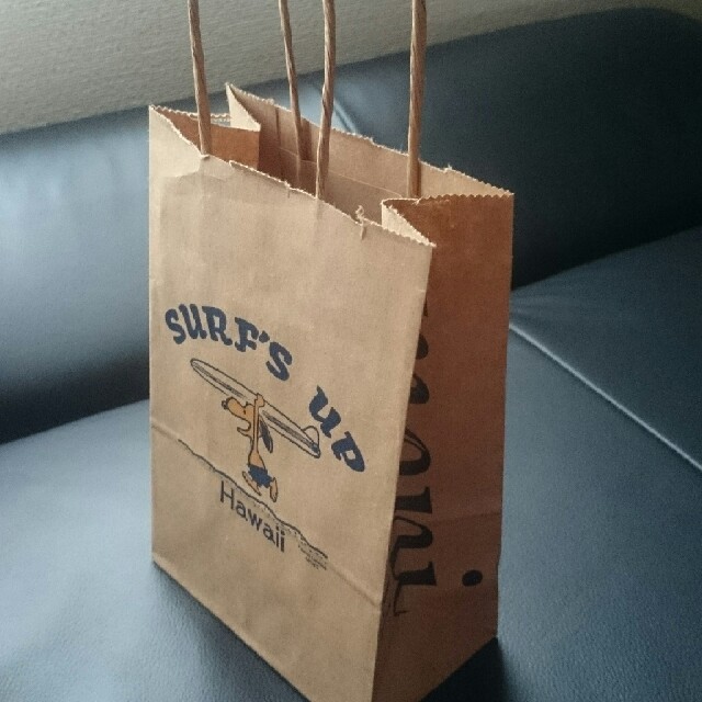 SNOOPY(スヌーピー)のmoniのハワイ限定♡スヌーピー紙袋 レディースのバッグ(ショップ袋)の商品写真