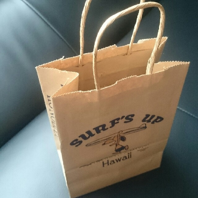 SNOOPY(スヌーピー)のmoniのハワイ限定♡スヌーピー紙袋 レディースのバッグ(ショップ袋)の商品写真