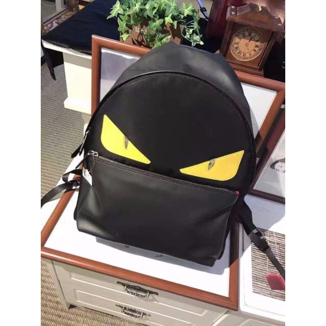 FENDI フェンディ  リュック　ブラック　 32