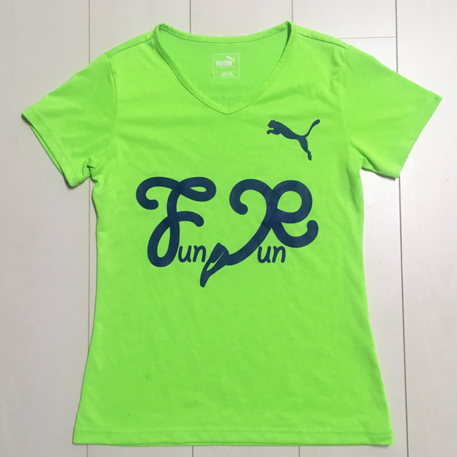 PUMA - 【 PUMA 】 プーマ トップス グリーン Vネック Tシャツの通販 by 703's shop｜プーマならラクマ