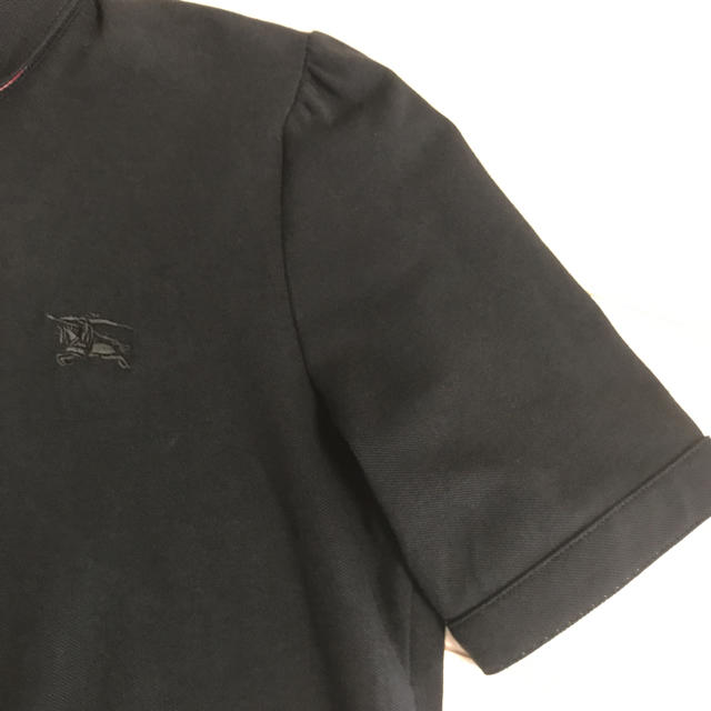 BURBERRY(バーバリー)の美品  Burberryポロシャツ 黒   レディースのトップス(ポロシャツ)の商品写真
