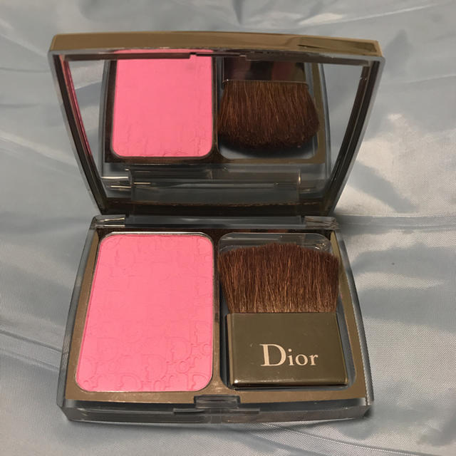 Christian Dior(クリスチャンディオール)のディオールスキン ロージーグロウ コスメ/美容のベースメイク/化粧品(チーク)の商品写真