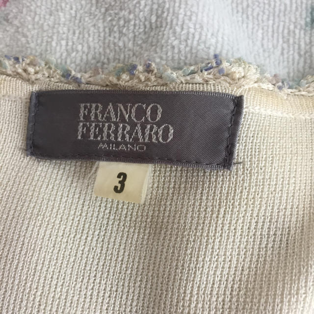 FRANCO FERRARO(フランコフェラーロ)の花柄トップス レディースのトップス(カットソー(半袖/袖なし))の商品写真