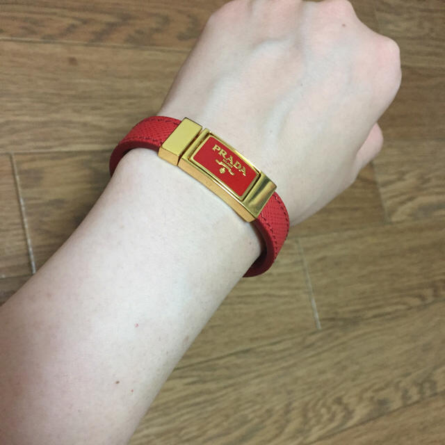 新品♡Prada プラダ 新作ブレスレット レッド Sサイズ | www.mairie
