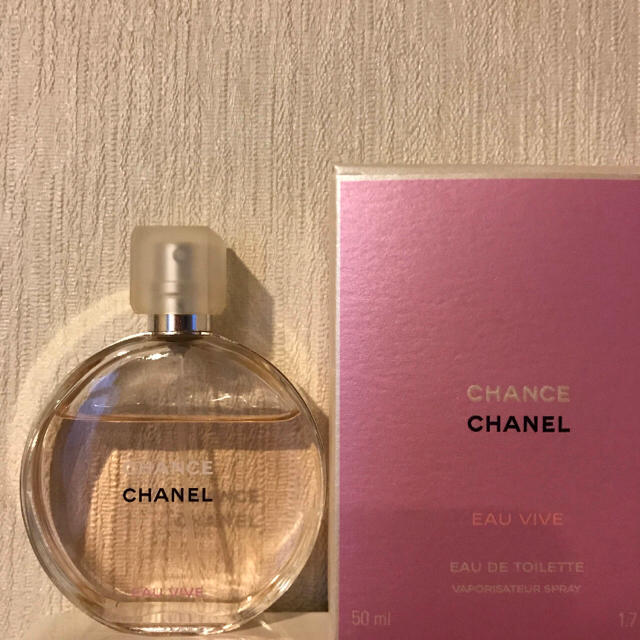 CHANEL(シャネル)の50ml CHANCE EAUVIVE (チャンス オーヴィーヴ) CHANEL コスメ/美容の香水(香水(女性用))の商品写真