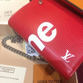 ルイヴィトン(LOUIS VUITTON)のLouis Vuitton Supreme LVシュプリームチェーンウォレット(折り財布)