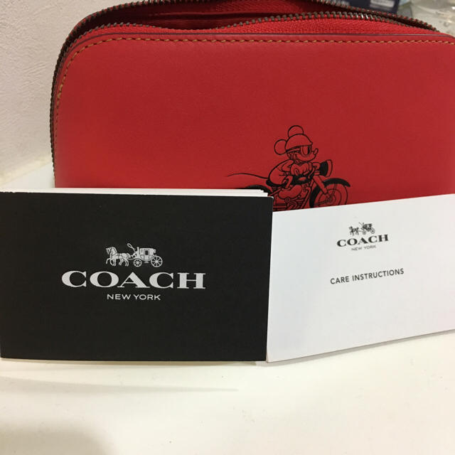 COACH(コーチ)のオーストラリア限定 コーチ ディズニーコラボポーチ レディースのファッション小物(ポーチ)の商品写真
