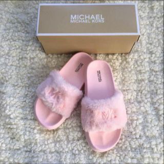 マイケルコース(Michael Kors)のMICHAEL KORS マイケルコース ファースライドサンダル♡(サンダル)