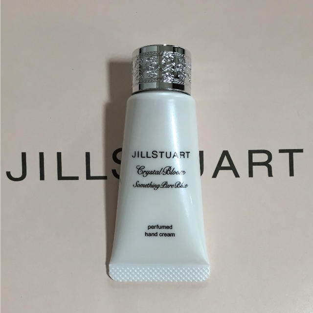 JILLSTUART(ジルスチュアート)の新品☆ジルスチュアート 限定 ハンドクリーム コスメ/美容のボディケア(ハンドクリーム)の商品写真