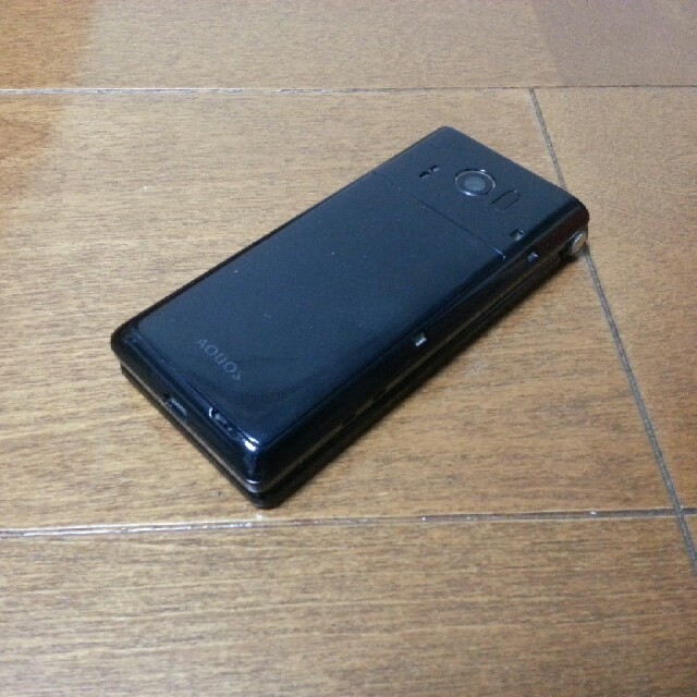 美中古品 SH-06G ブラック スマホ/家電/カメラのスマートフォン/携帯電話(携帯電話本体)の商品写真