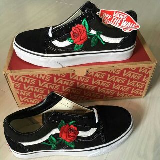 ヴァンズ(VANS)のVANS バンズ old skool 24.0 カスタム ローズ　薔薇　バラ(スニーカー)