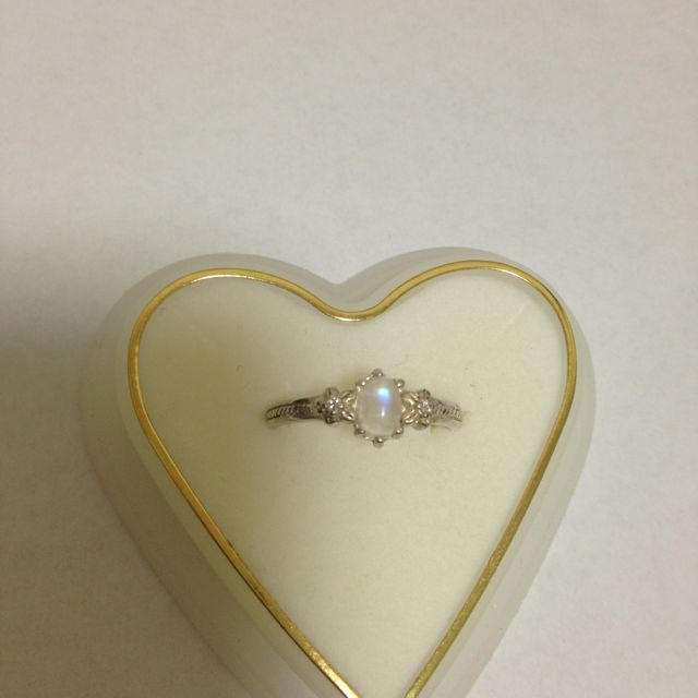 ブルームーンストーンのリング💍 レディースのアクセサリー(リング(指輪))の商品写真