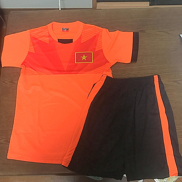 Nike サッカー 練習着 ユニフォーム オレンジ サイズ15の通販 By Veggi S ナイキならラクマ