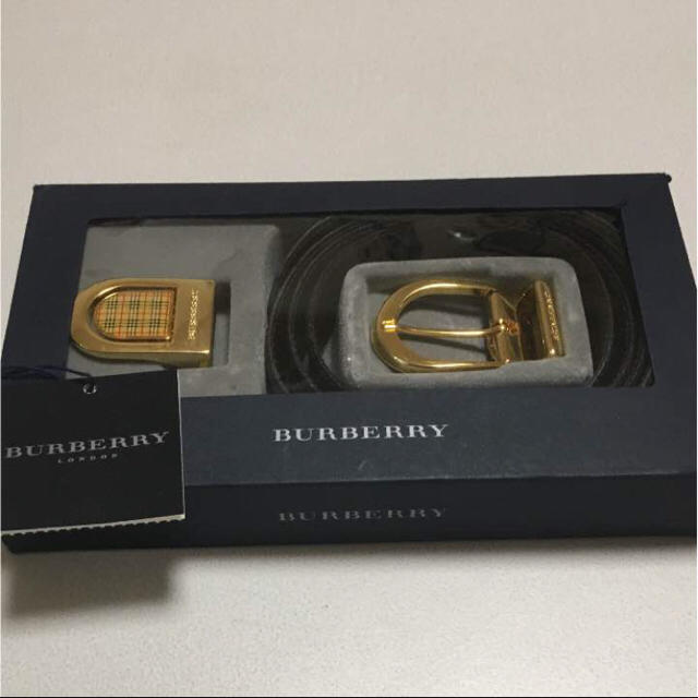 BURBERRY(バーバリー)の最終値下げ バーバリー ベルト ほぼ新品 お買い得品 メンズのファッション小物(ベルト)の商品写真