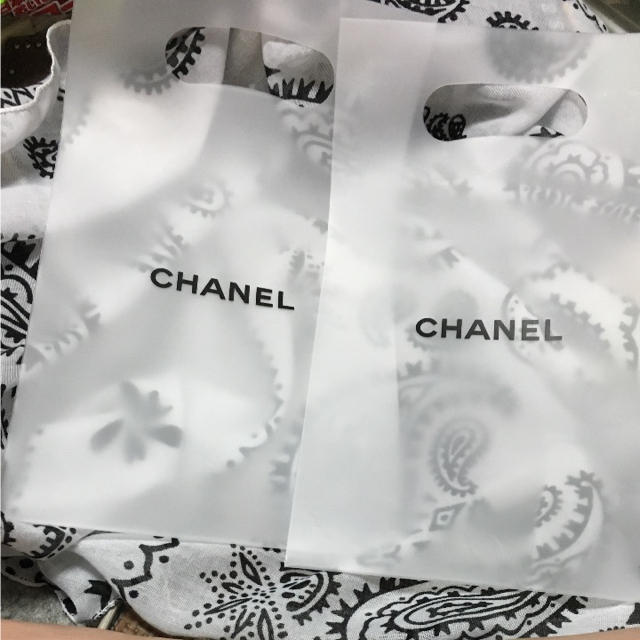 CHANEL(シャネル)のシャネルショッパー袋三枚セット レディースのバッグ(ショップ袋)の商品写真