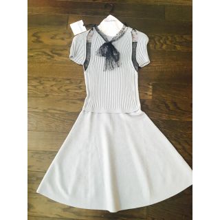 レッドヴァレンティノ(RED VALENTINO)のRED VALENO【最終値下げ38000円→30000円→25000円】(ひざ丈ワンピース)