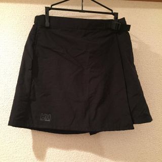 ヘリーハンセン(HELLY HANSEN)のヘリーハンセン 黒ショートパンツ スカート風(ショートパンツ)