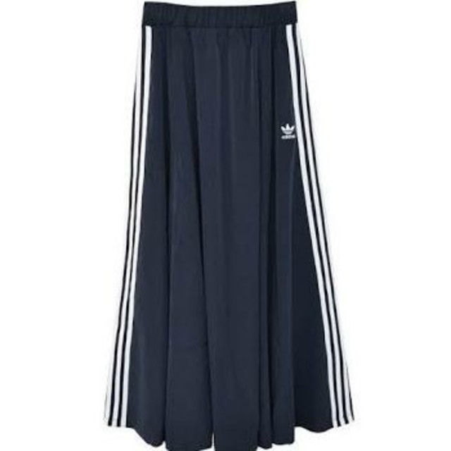 adidas(アディダス)のadidas　入手困難　ロングスカート値下げ× レディースのスカート(ロングスカート)の商品写真