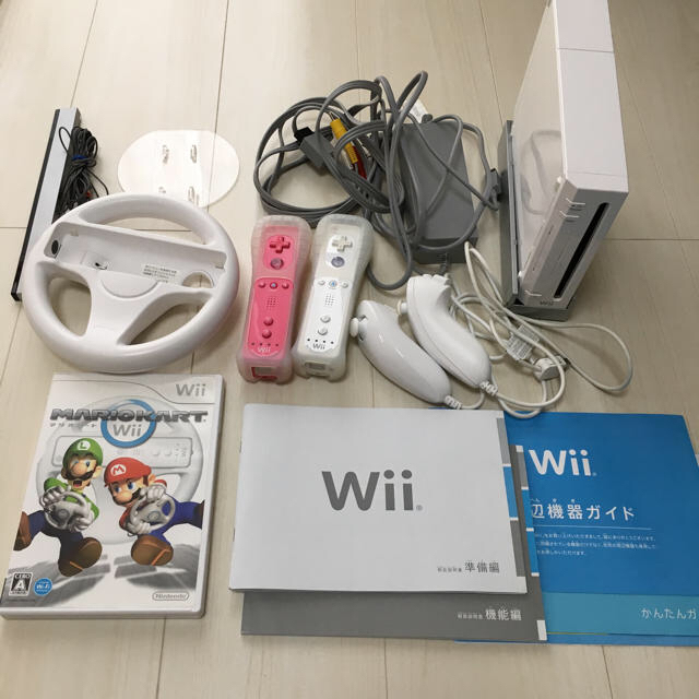 Wii(ウィー)のお得&格安♡wii マリオカートセット エンタメ/ホビーのゲームソフト/ゲーム機本体(家庭用ゲームソフト)の商品写真