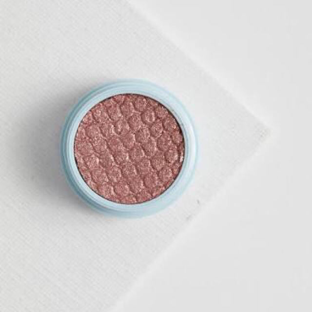 colourpop(カラーポップ)の【colourpop】BIRTHDAYCAKE コスメ/美容のベースメイク/化粧品(アイシャドウ)の商品写真