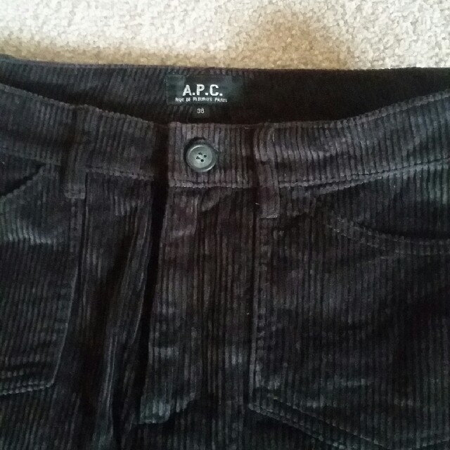 A.P.C(アーペーセー)のA.P.C.　コーデュロイミニ丈スカート レディースのスカート(ミニスカート)の商品写真