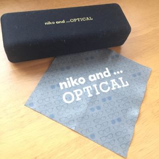 ニコアンド(niko and...)のniko and‥OPTICAL メガネケース&クロス 少々難あり(サングラス/メガネ)