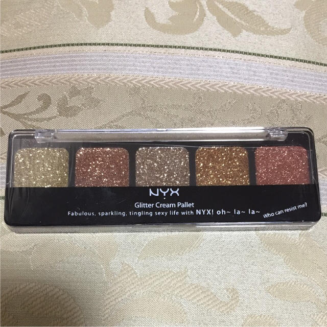 NYX(エヌワイエックス)のNYX グリッター クリームパレット アイシャドウ コスメ/美容のベースメイク/化粧品(アイシャドウ)の商品写真