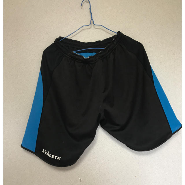 としさん専用  ATHLETA プラクティスパンツ ハーフパンツ スポーツ/アウトドアのサッカー/フットサル(ウェア)の商品写真