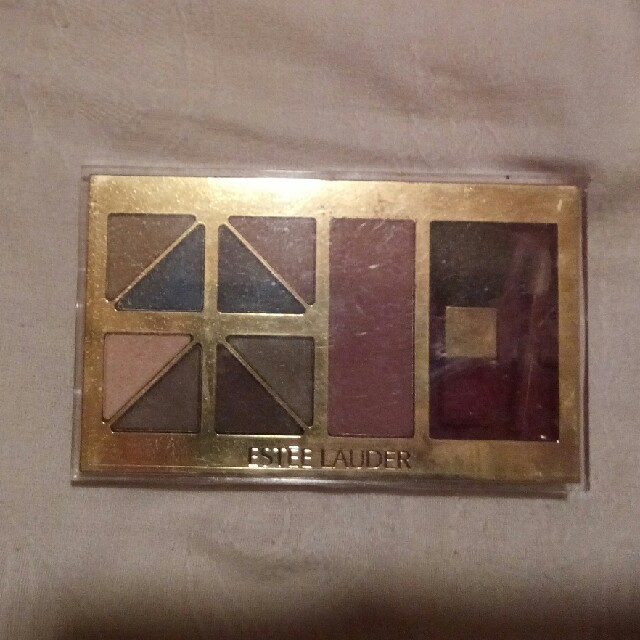 ESTEE LAUDER アイシャドウ