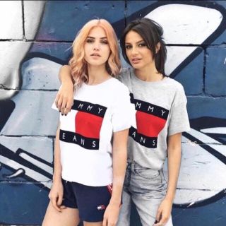 トミーヒルフィガー(TOMMY HILFIGER)のTOMMY HILFIGERTシャツ白(Tシャツ(半袖/袖なし))