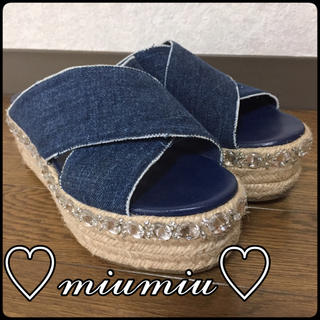 ミュウミュウ(miumiu)のぽむりな様専用♡miumiu♡デニムウェッジソールサンダル✱36(サンダル)