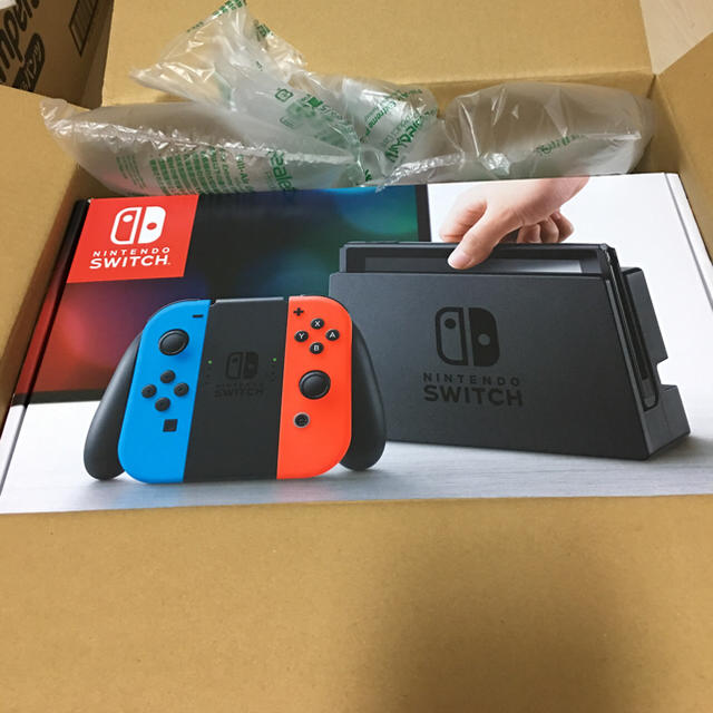 Nintendo Switch(ニンテンドースイッチ)のNintendo Switch【新品】 エンタメ/ホビーのゲームソフト/ゲーム機本体(家庭用ゲーム機本体)の商品写真