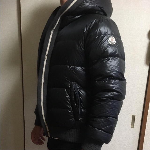 MONCLER(モンクレール)のモンクレール メンズのジャケット/アウター(ダウンジャケット)の商品写真